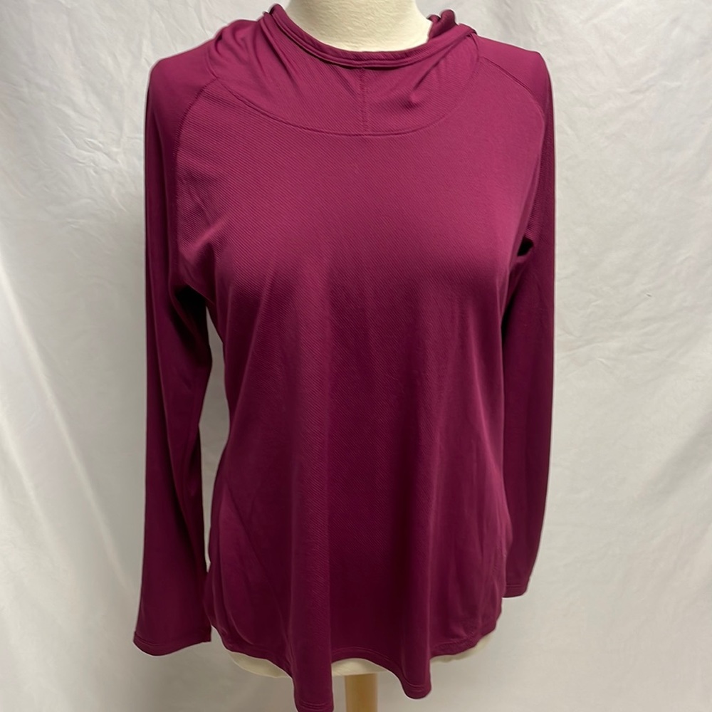 Reebok Long Sleeve Hooded SpeedWick Shirt Size L